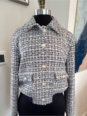 Laundry By Shelli Segal Gray and White Tweed Jacket